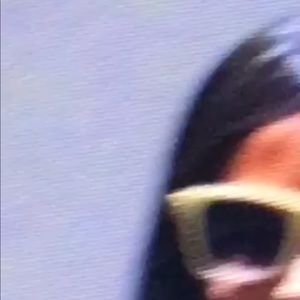 Meet your Posher, Maxwell